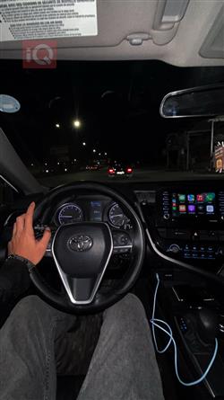 تۆیۆتا کامری